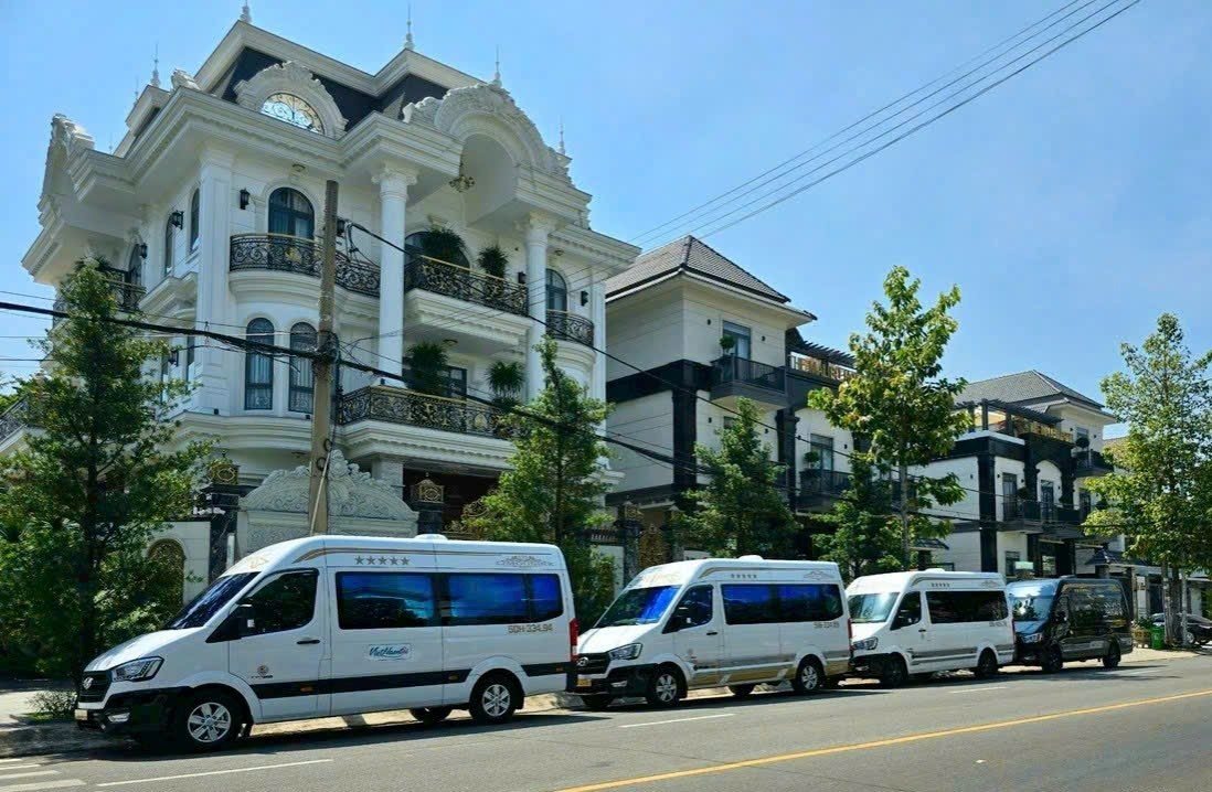 thuê xe 16 chỗ