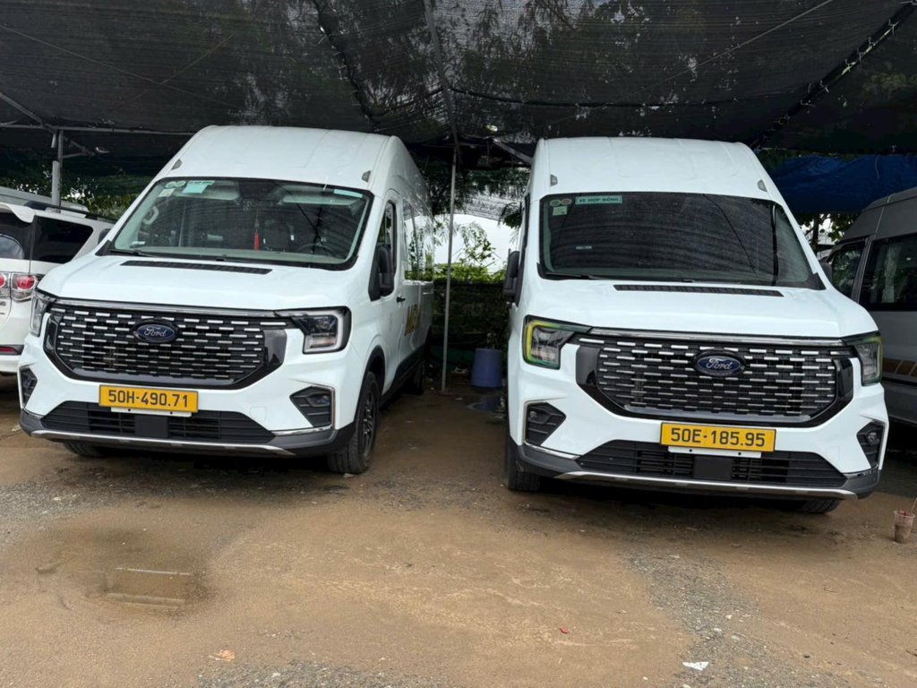 thuê xe 16 chỗ tại tphcm