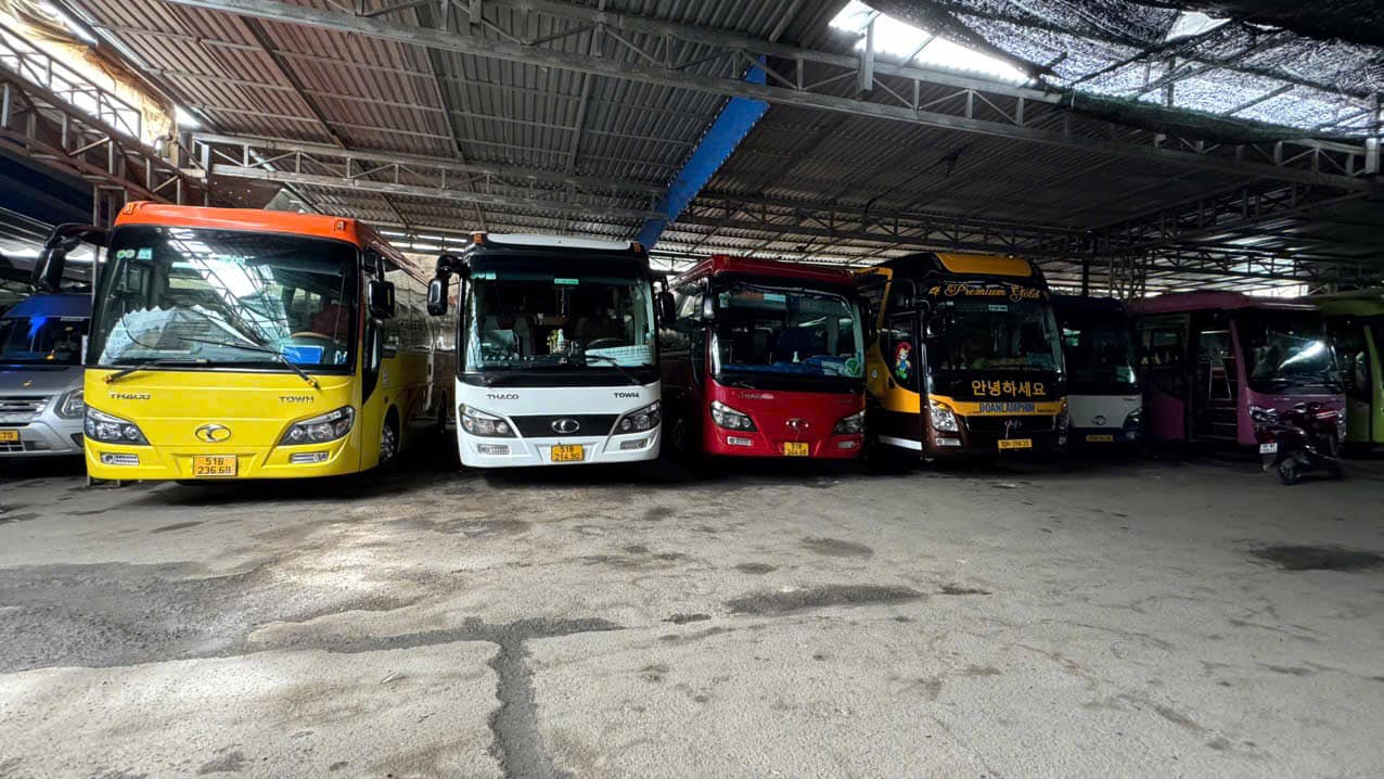 hình xe 29 chỗ xe thiên phương